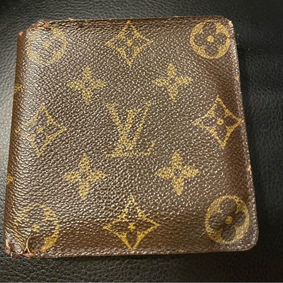 Louis Vuitton Tan Leather Card Holder - Picture 1 of 7